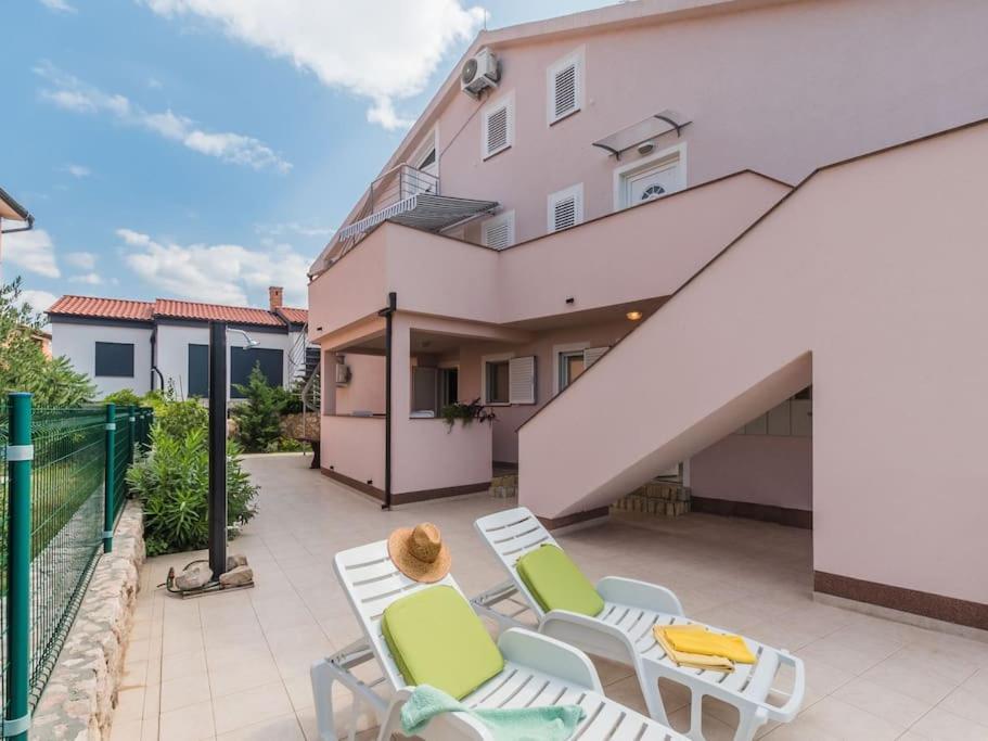 Apartment F-1 Klimno Eksteriør billede